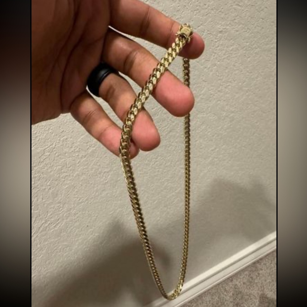 10k solid Miami cuban chain